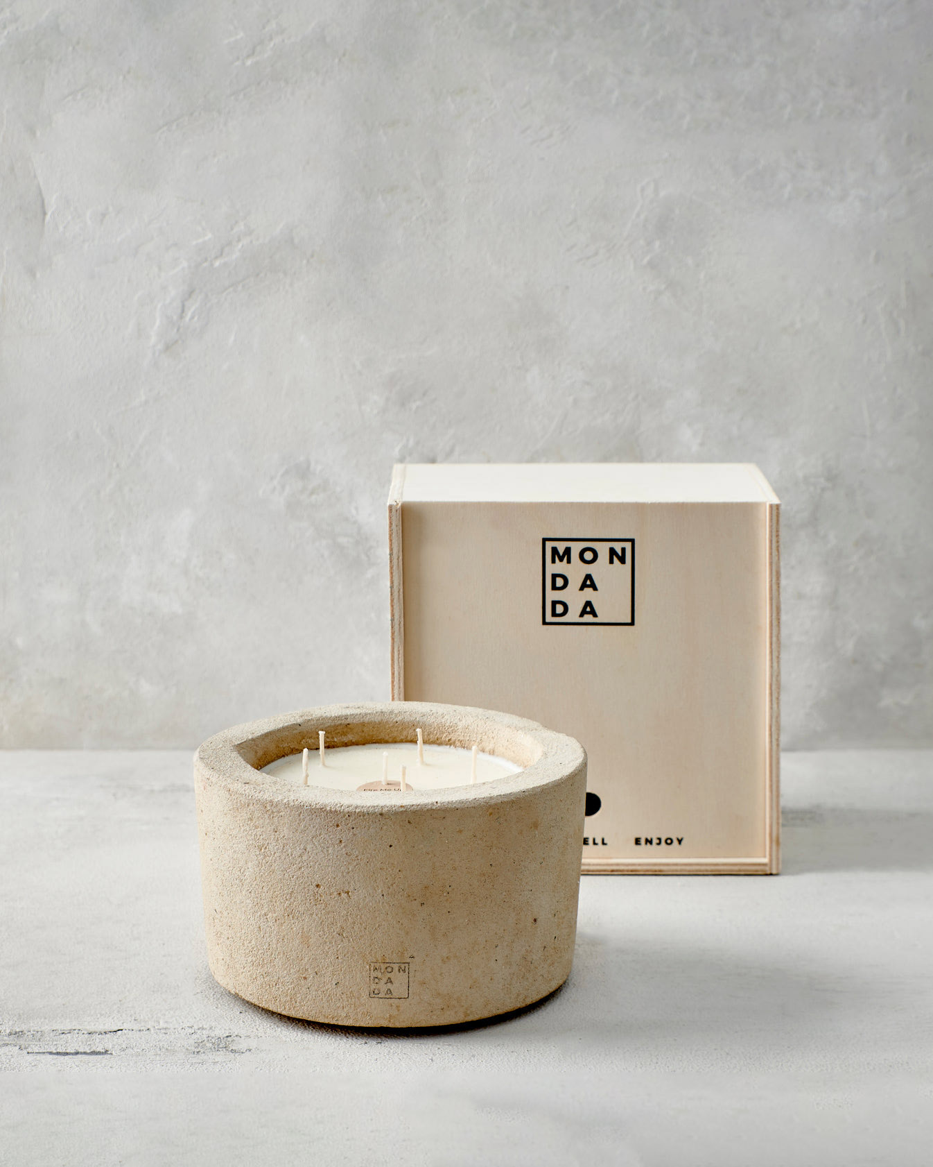 Mondada_Scented_Indoor_Candle_Large_Desert_2