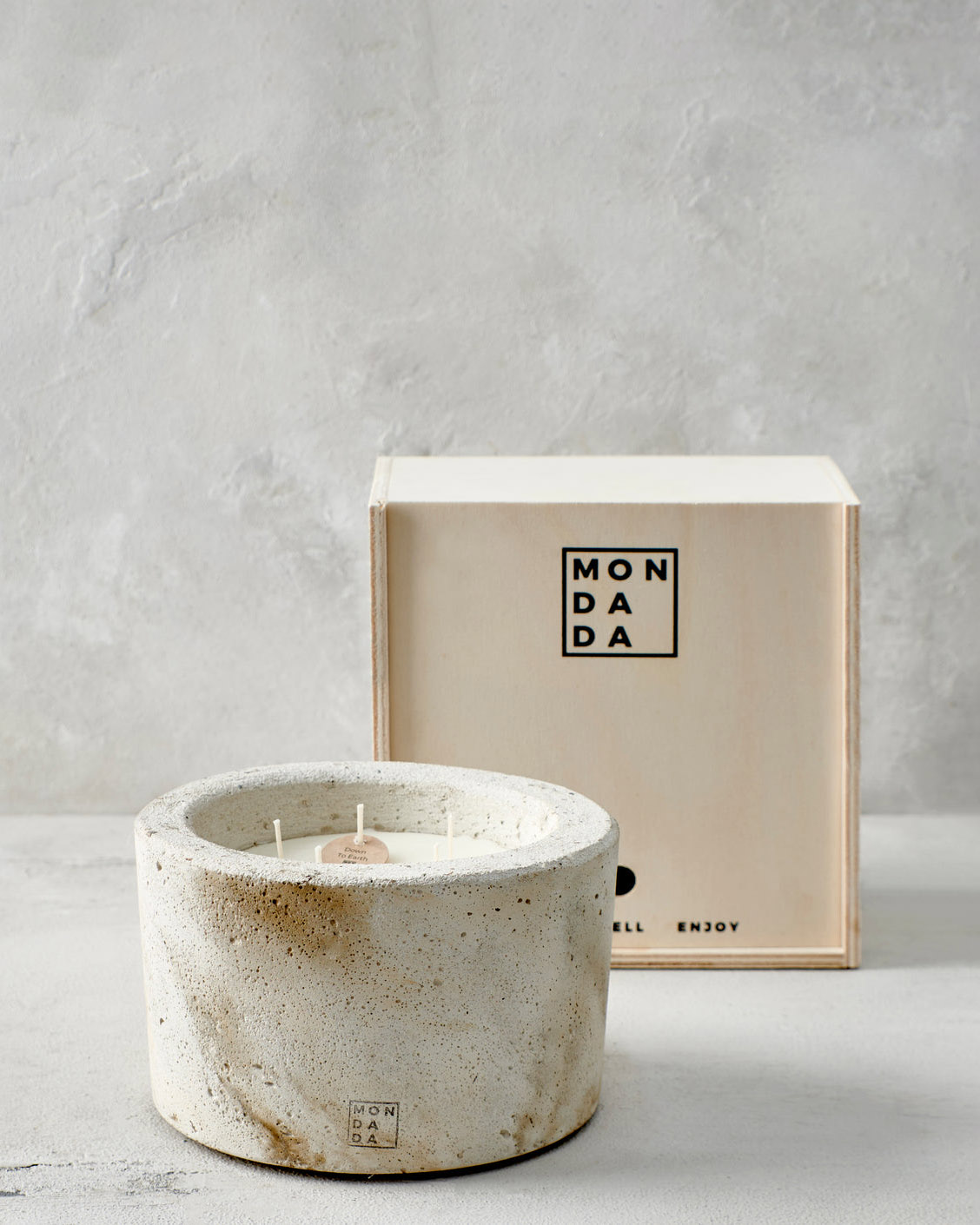 Mondada_Scented_Indoor_Candle_Large_Ecru_4