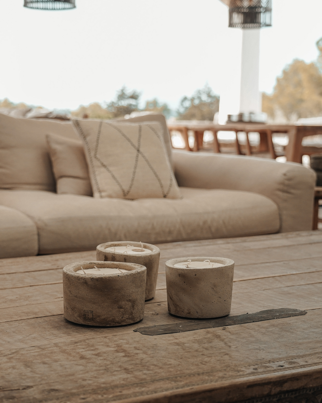 Mondada_Scented_Indoor_Candle_Small_Ecru_1
