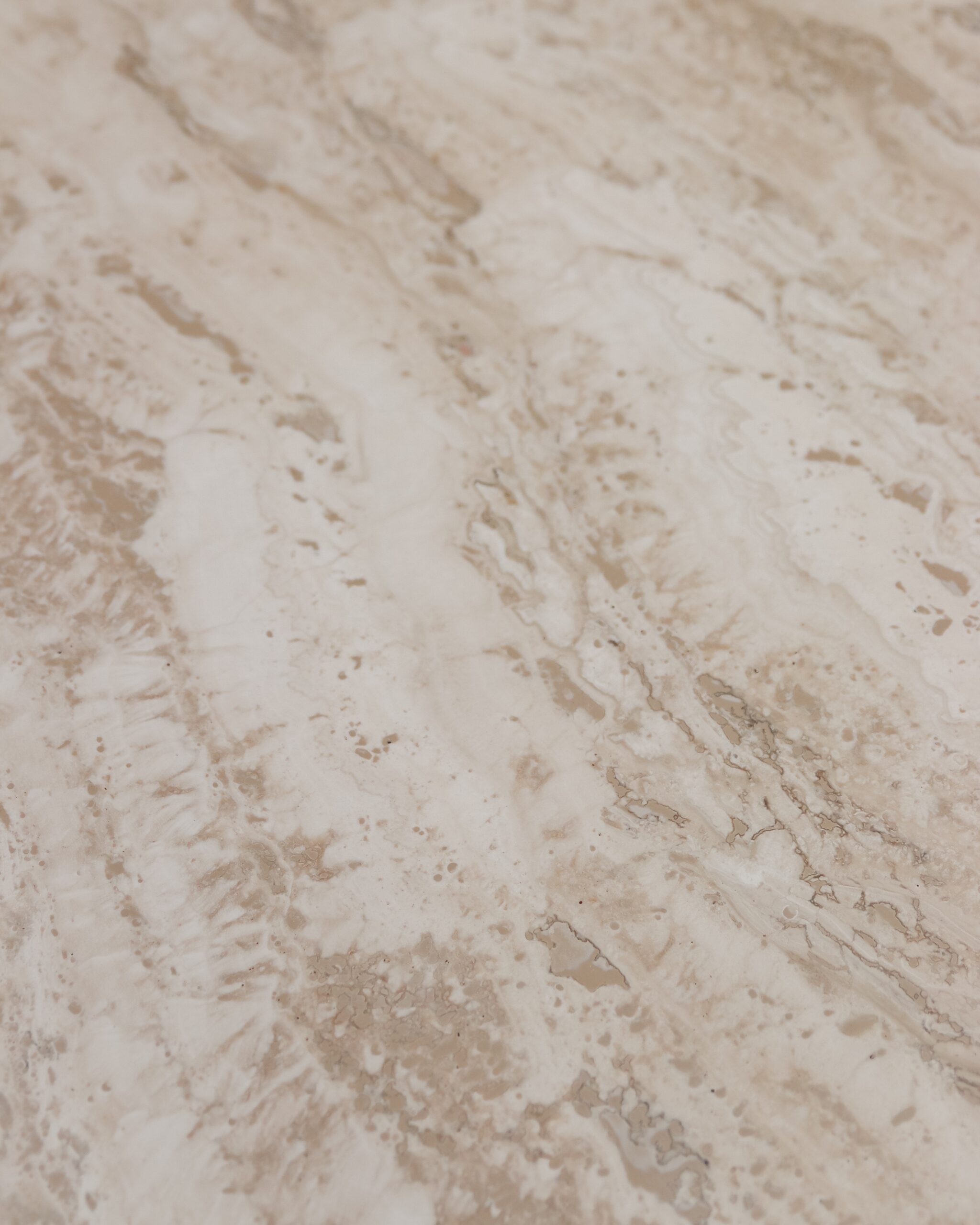 Stone_floorwall_bianco_rapolano_Vein_cut_detail