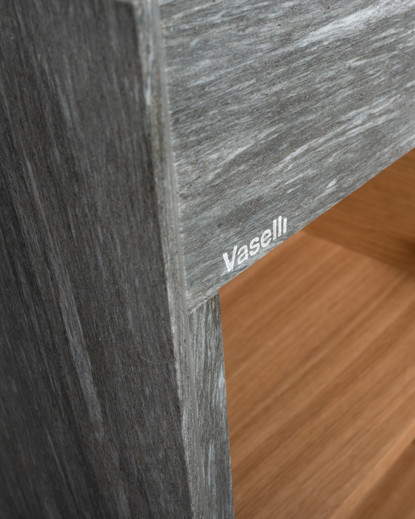 Vaselli_Bathroom Vanity Unti - Vals Stone_DAD4686