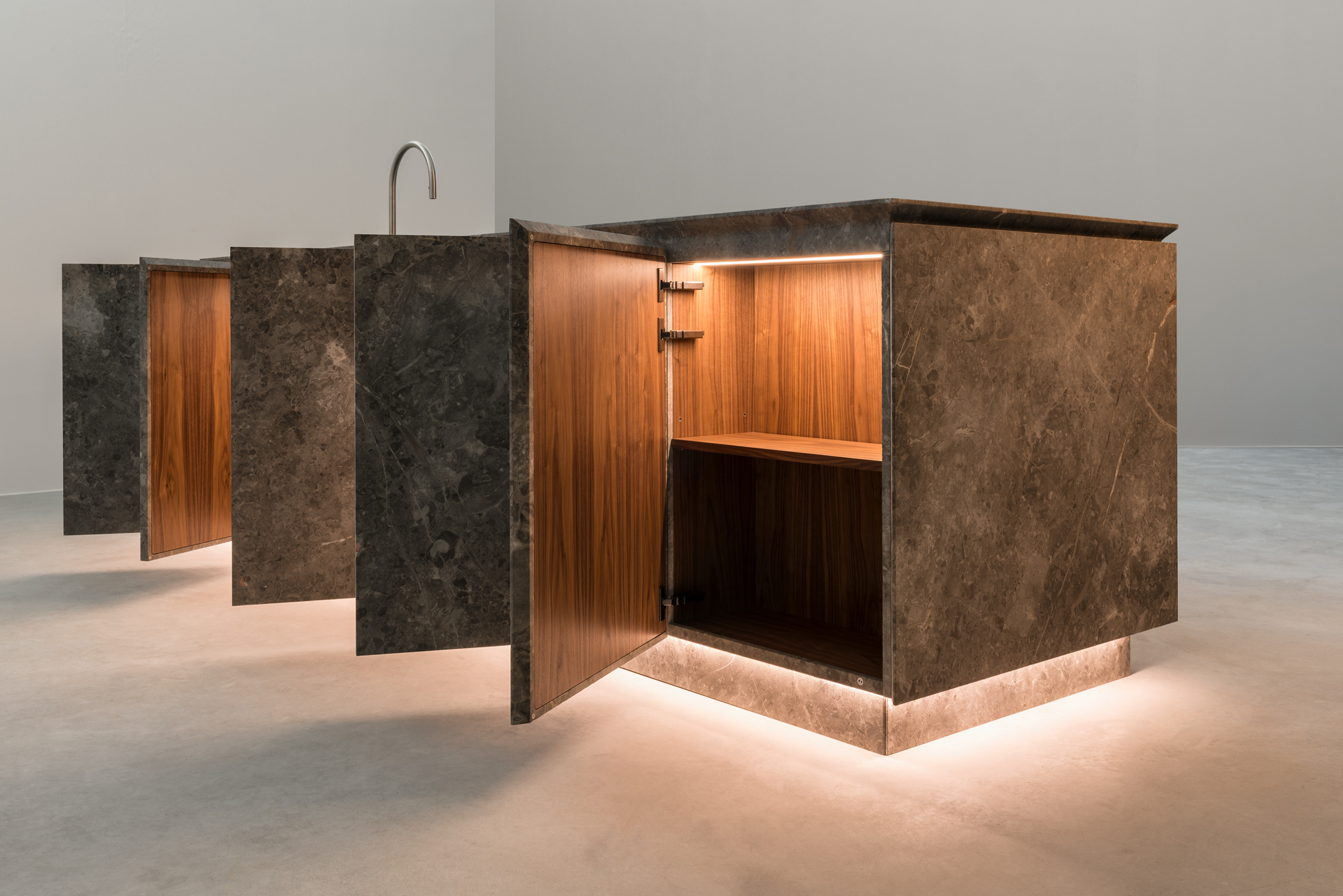 Vaselli_OCO-Kitchen_Grigio-Billiemi_DAD7298