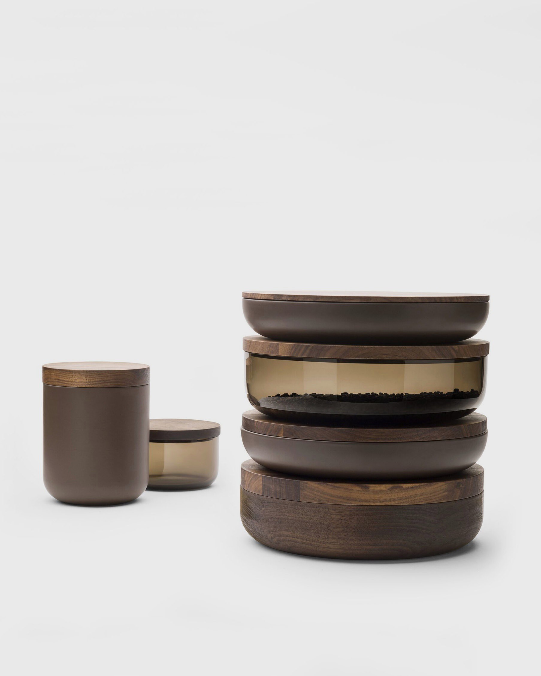 Vincent_Van_Duysen_pottery_whenobjectswork_WALNUT