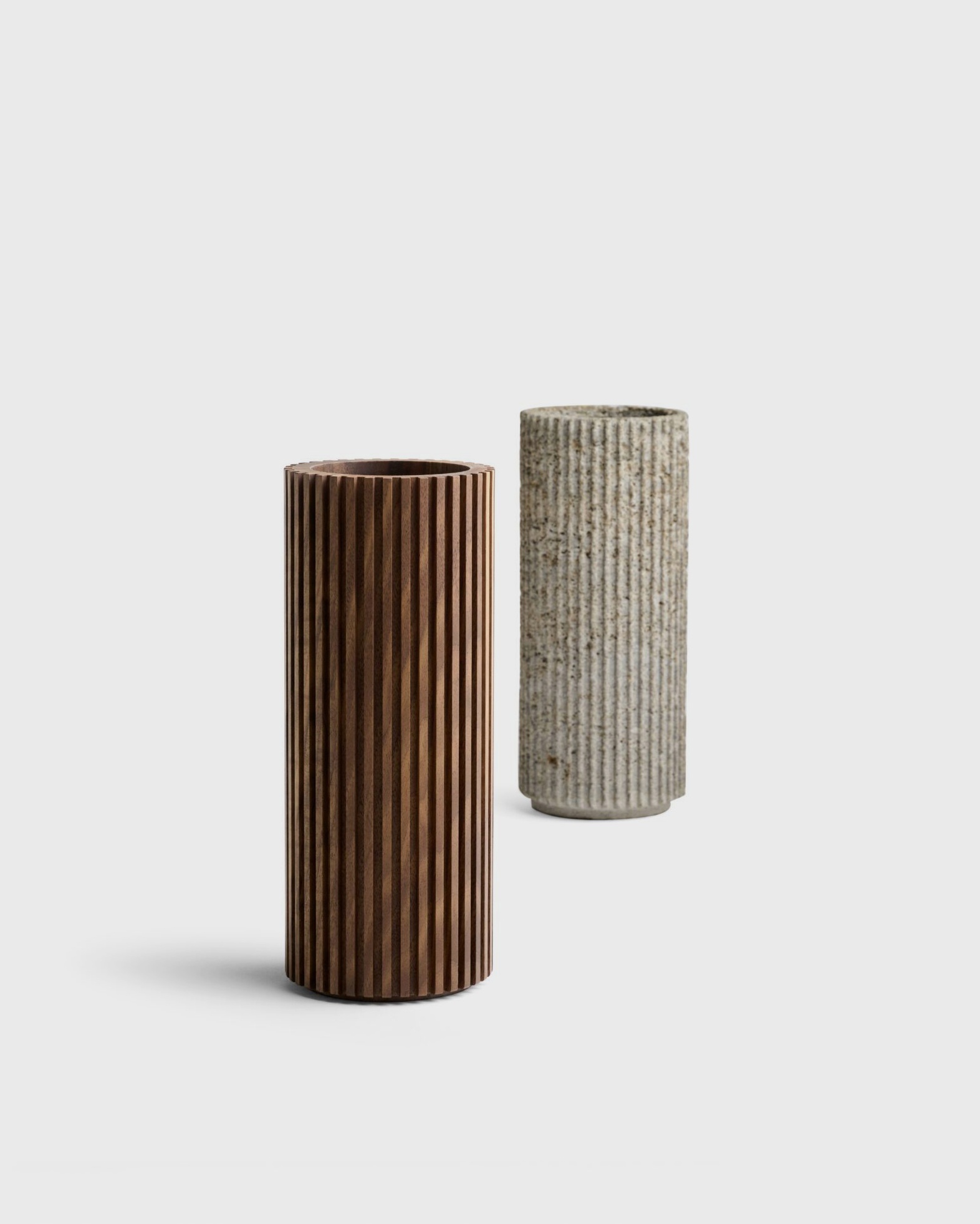 Whenobjectswork_Nicolas_Schuybroek_Ripple_vase_Walnut_Small_Medium_Large_3