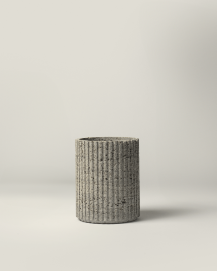 Whenobjectswork_Nicolas_Schuybroek_vase_kalksten_small