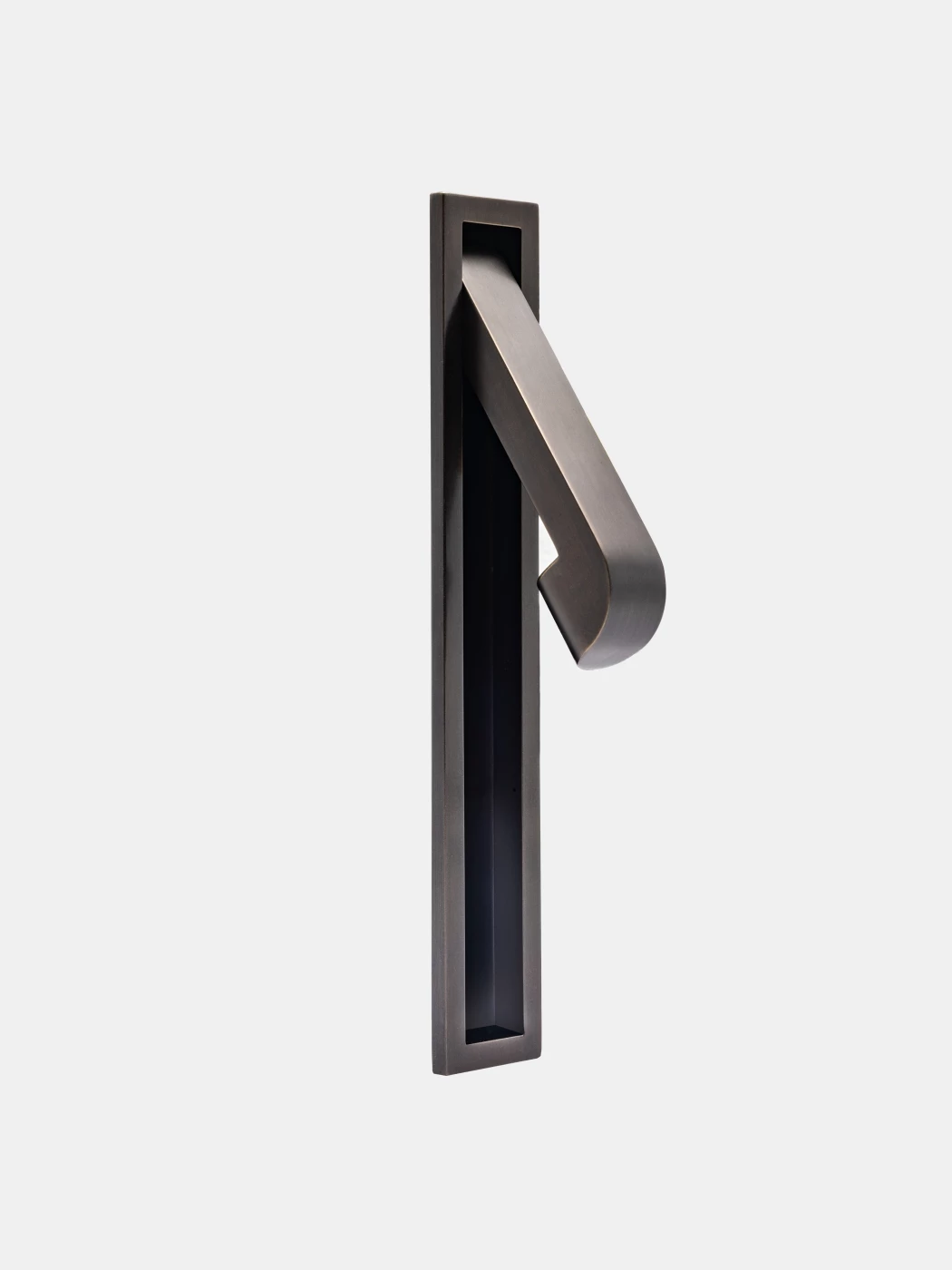 Hardware_Collection_jules_edge-pull-diagonal-view-flush-pull